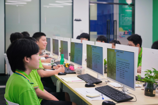 ��У���M�����D(zhu��n)�W(xu��)�V�����A����ֵ�Ó��и�����