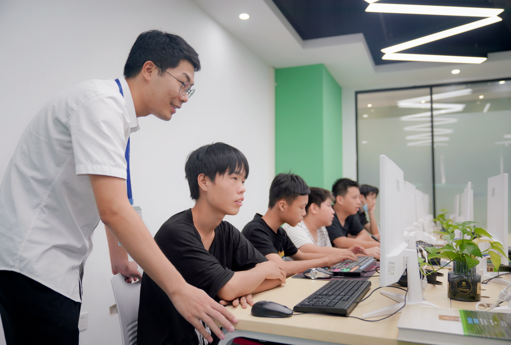 ���W(xu��)���a(b��)䛡����������W(xu��)���g(sh��)���͏V�����A��(li��n)�W(w��ng)�Ƽ��W(xu��)У��