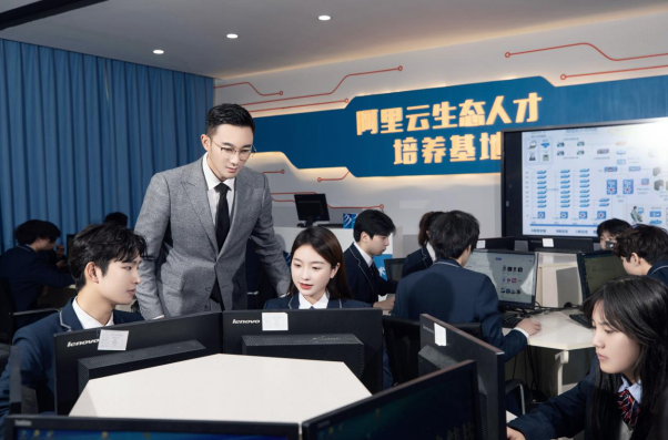 ���󡰚���ﵡ�  �������A�W���ɞ錍Ӗ��ţ�����E