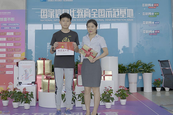 ��������|���A׌���c늸����ӽ�