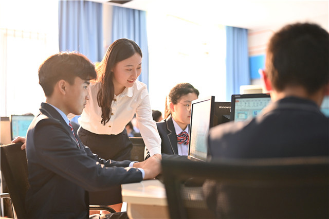 �����I���A��X�WУ