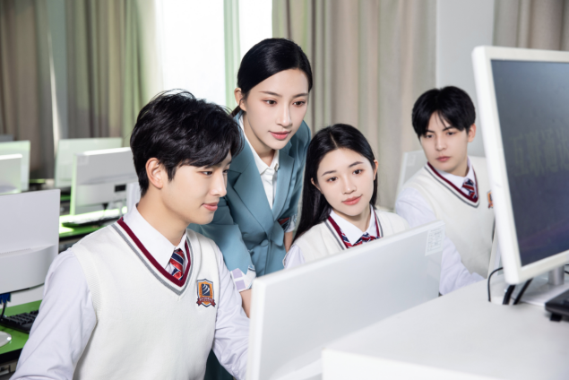 ��У���������Ю��I(y��)������x������ļ��g(sh��)�W(xu��)У��