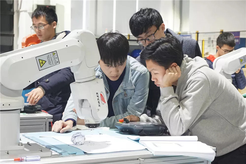 �����I���A��X�W(xu��)У