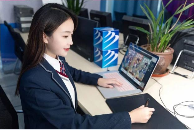 �ϲ��˴�W(xu��)���@�����������������澳Ҳ�ЙC����