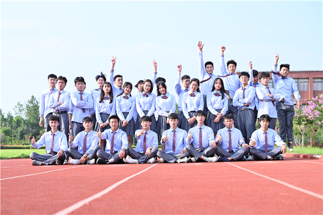 �V�����A��(li��n)�W(w��ng)�Ƽ��WУ