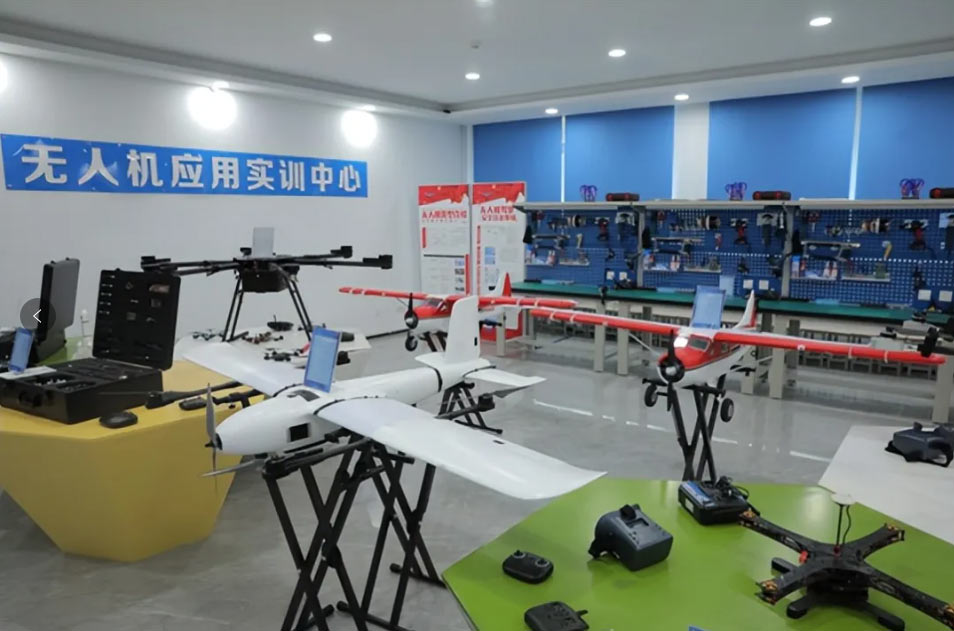 ���A��X�����@�o(w��)�˙C(j��)�\(y��n)�I(y��ng)�ϸ��C���Ϳս�(j��ng)��(j��)���{�ա���У�@�l(f��)܇